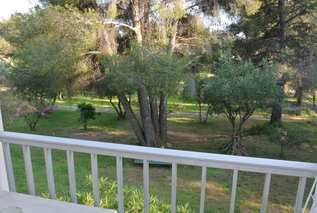 Le Domaine Des Oliviers Apartment Saint-Cyr-sur-Mer Bilik gambar