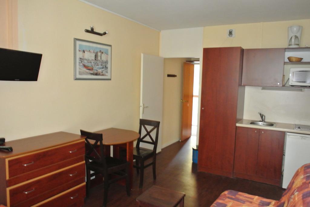 Le Domaine Des Oliviers Apartment Saint-Cyr-sur-Mer Bilik gambar