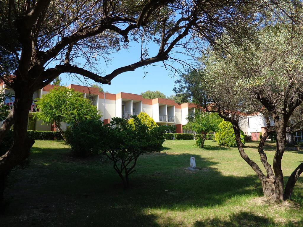 Le Domaine Des Oliviers Apartment Saint-Cyr-sur-Mer Luaran gambar