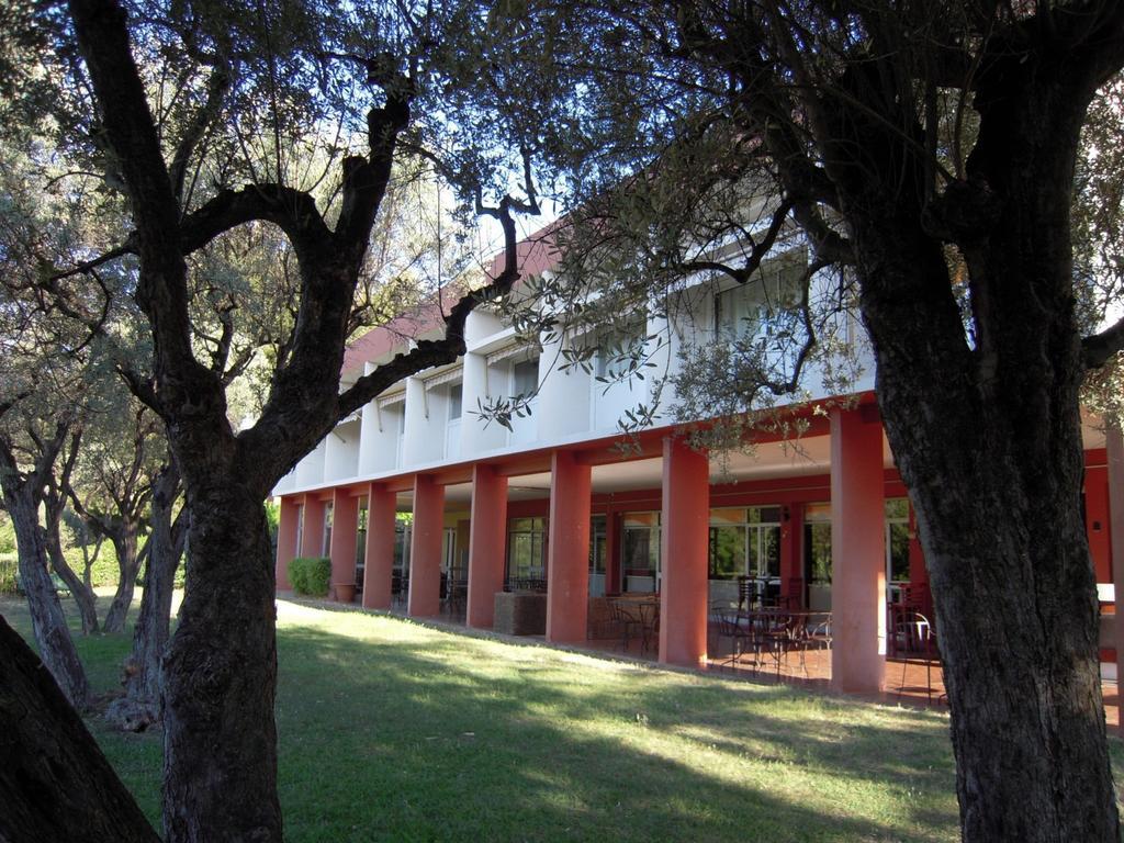 Le Domaine Des Oliviers Apartment Saint-Cyr-sur-Mer Luaran gambar